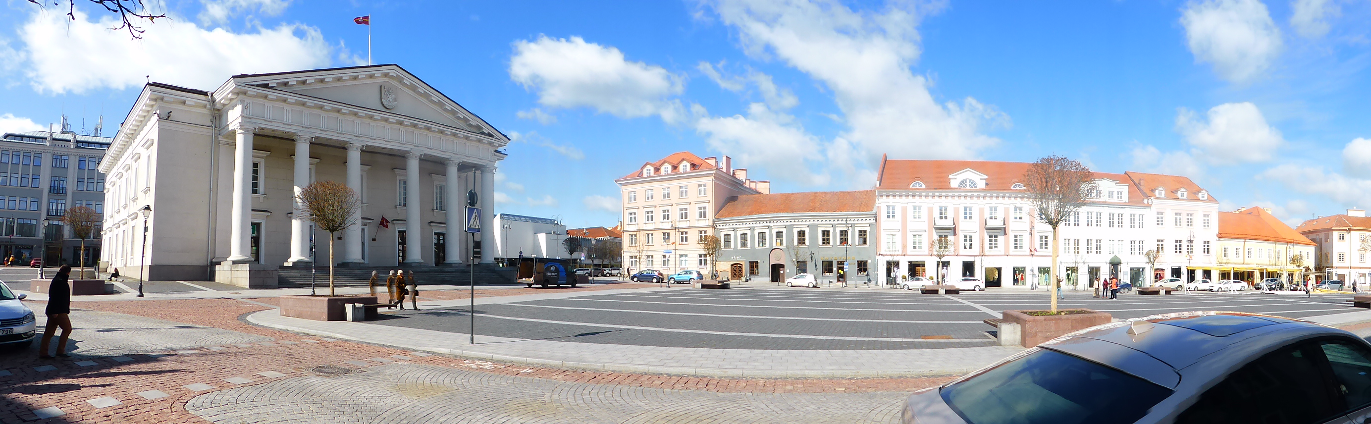 Rathaus mit Rathausplatz.