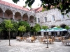 Innenhof an der Stadtmauer