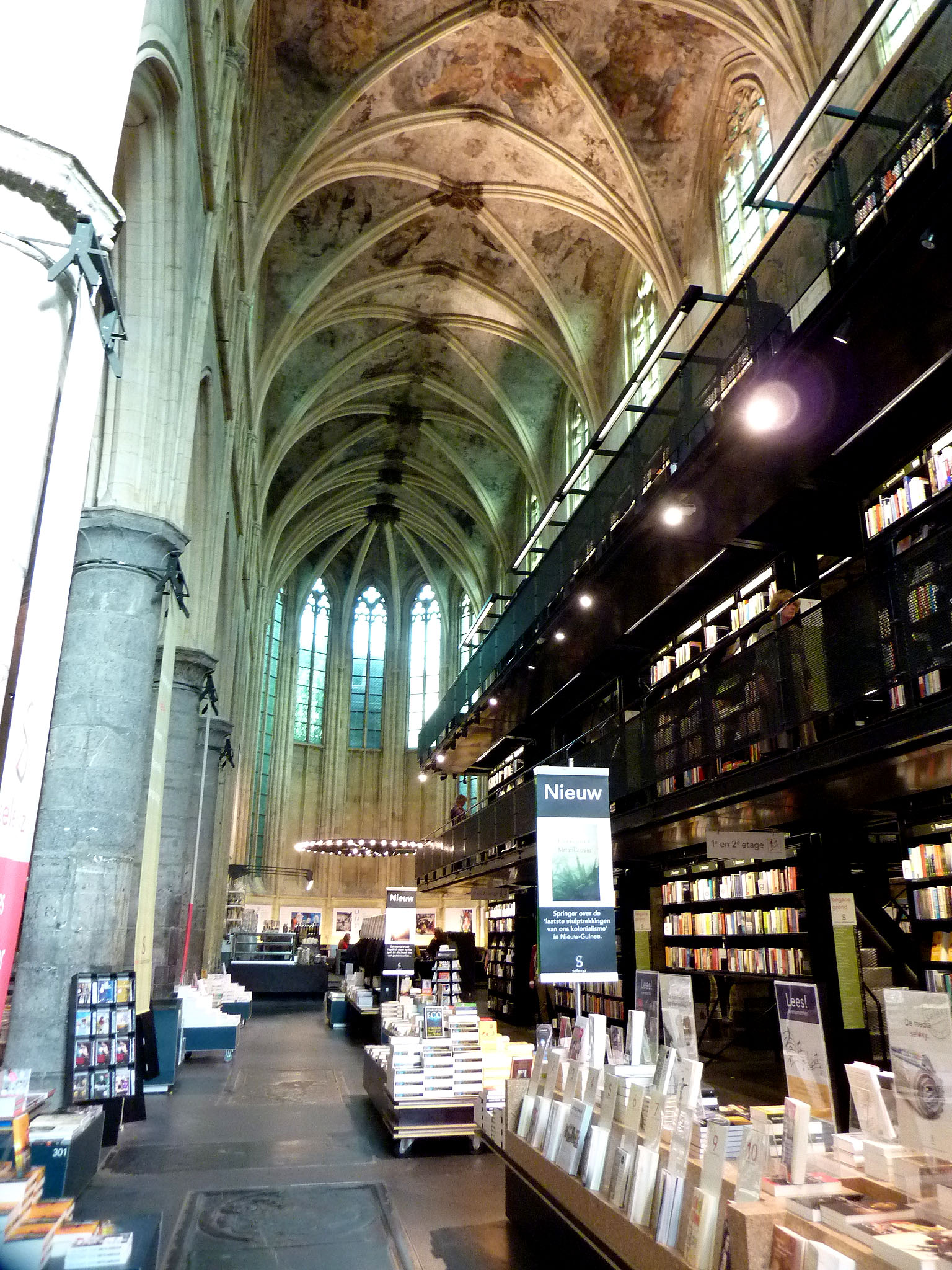 Dominikanerkirche als Buchhandel